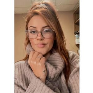 Meet your Posher, Kasandra